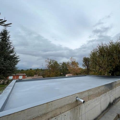 Cool roofing par polyurea à Draguignan (3) Nos réalisations - Radical Pro Tech